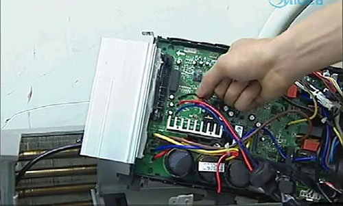 广丰美的空调电话是多少